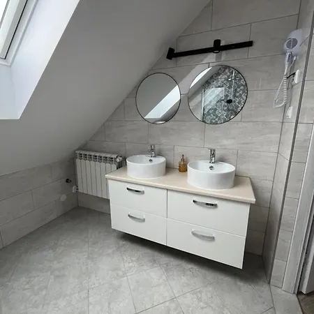 Przystanek ザトル